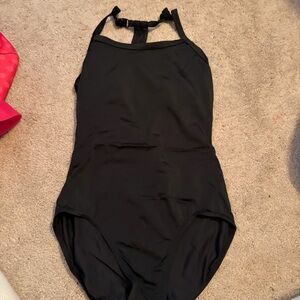 Black Leo with Mesh Line in Back